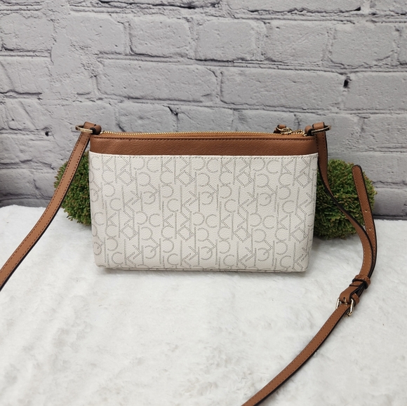 Calvin Klein Crossbody Purse - Picture 2 of 4